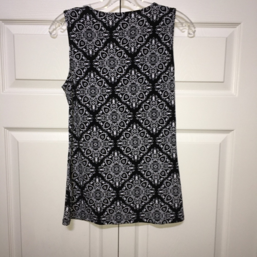 WHITE HOUSE|BLACK MARKET COWELL NECK TANK  TOP - Picture 2 of 7